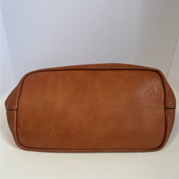 Cutest faux leather brown bucket purse - Picture 7 of 13